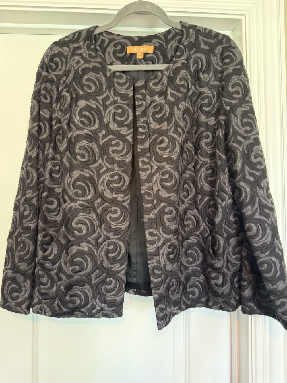Ellen Tracy Women's black and grey Patterned Blazer